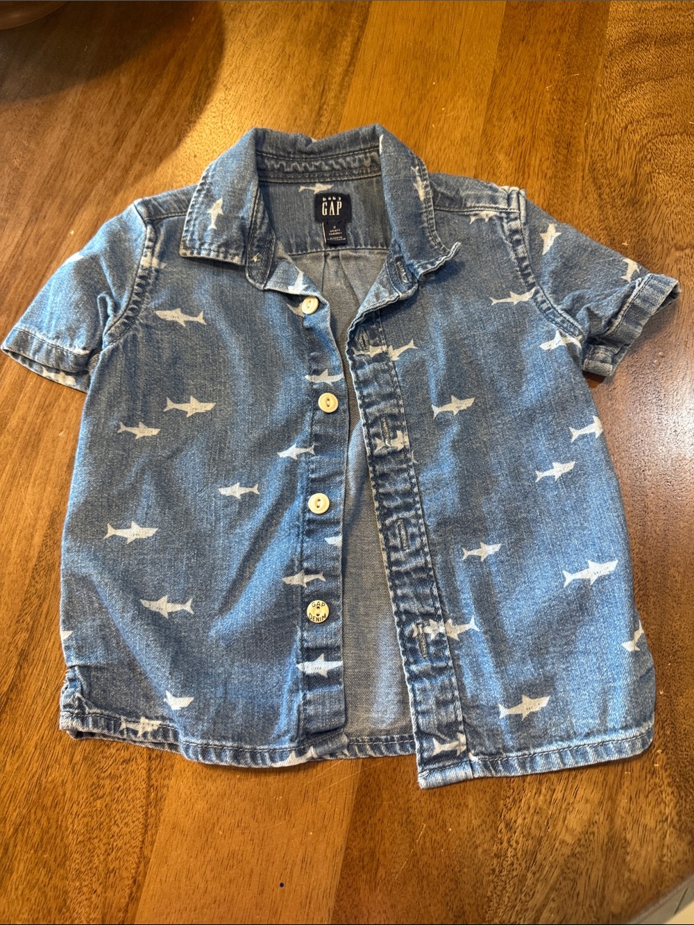 Baby GAP Denim Short-Sleeve Shirt with White Shark Print - Blue